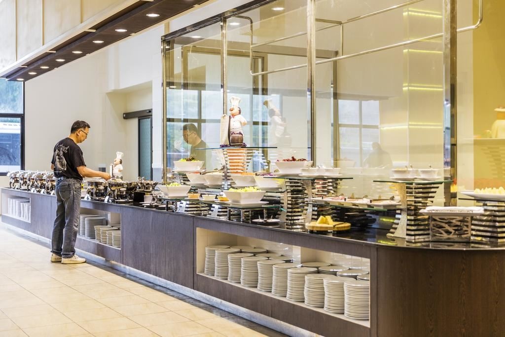 restaurants-royal-kitchen