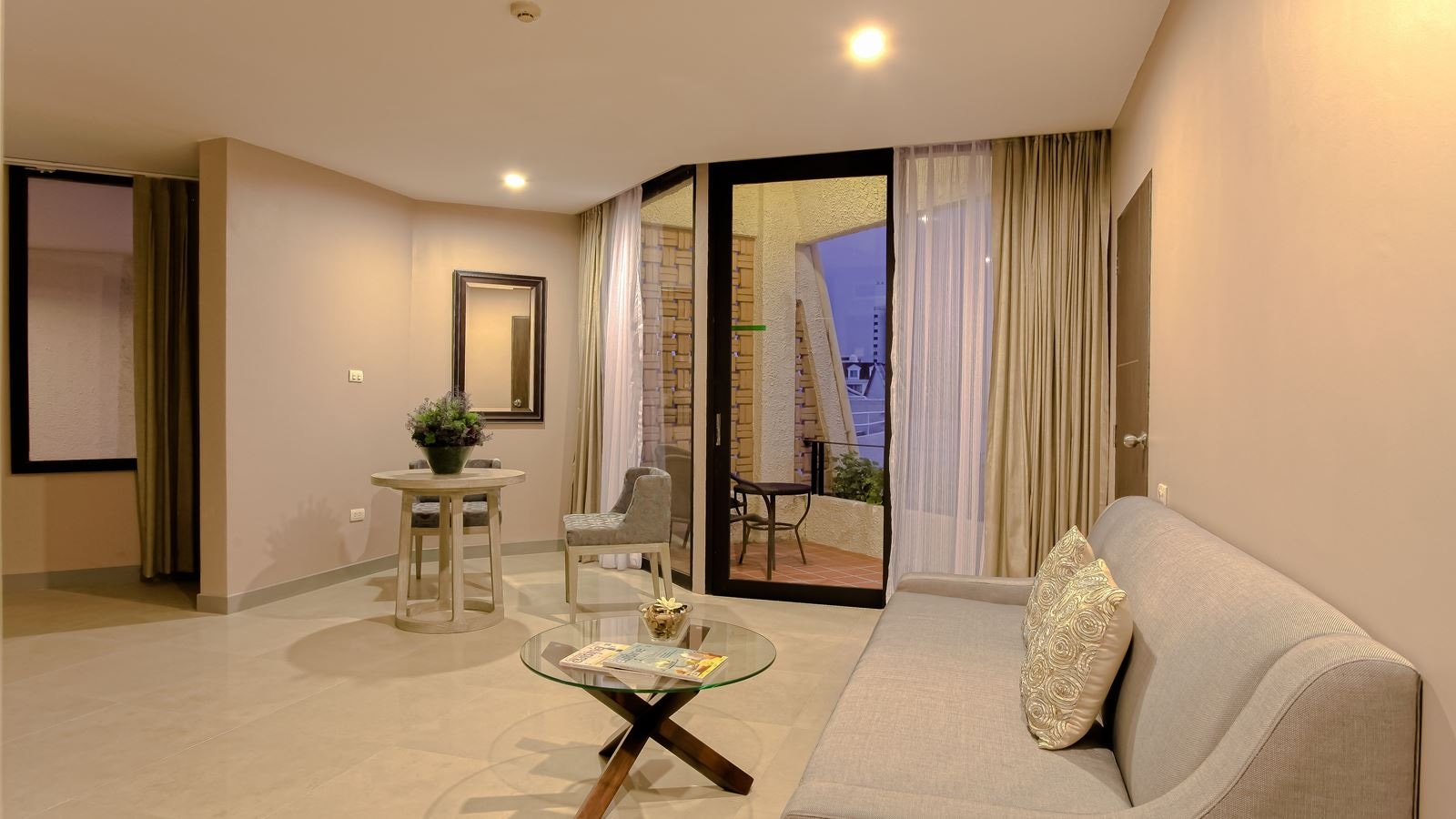 rooms-premier-junior-suite