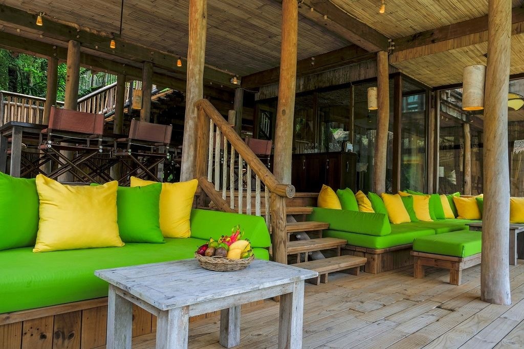 rooms-4-bedroom-bayview-pool-reserve