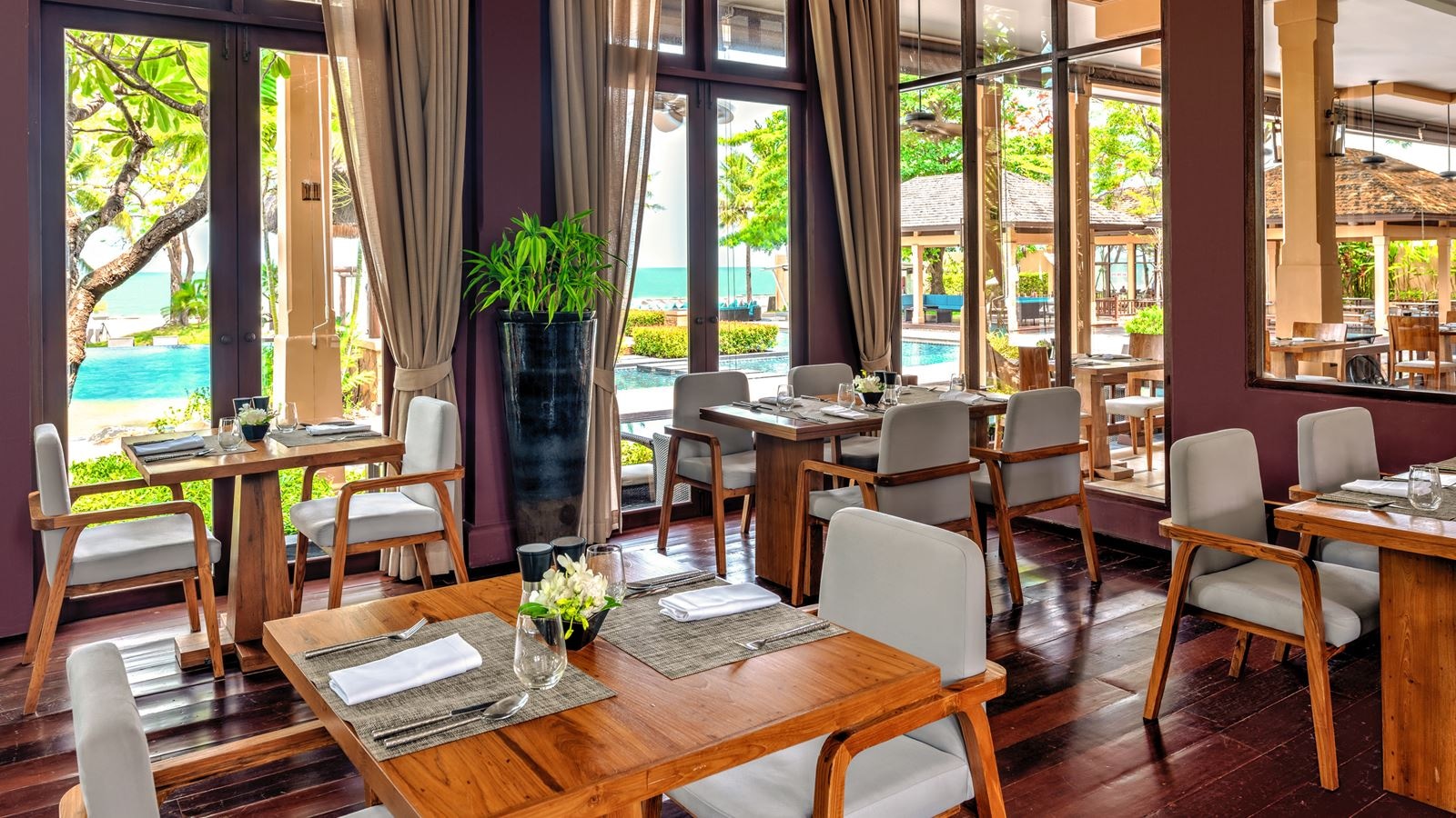 restaurants-restaurants