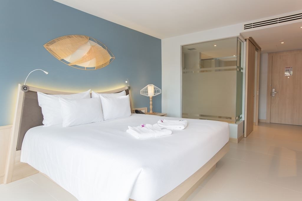 rooms-premier-deluxe-b