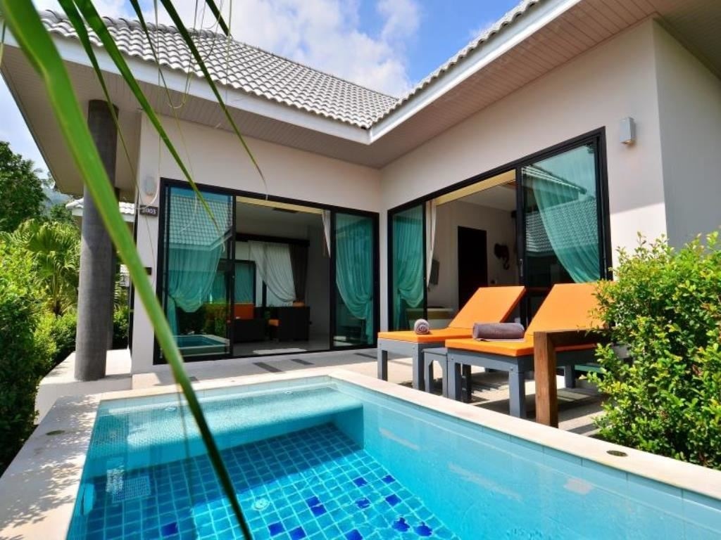 rooms-deluxe-suite-pool-villa