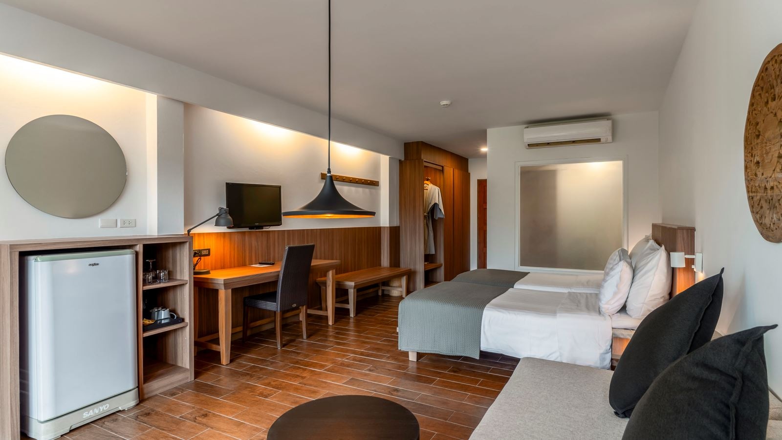 rooms-grand-deluxe-back-view