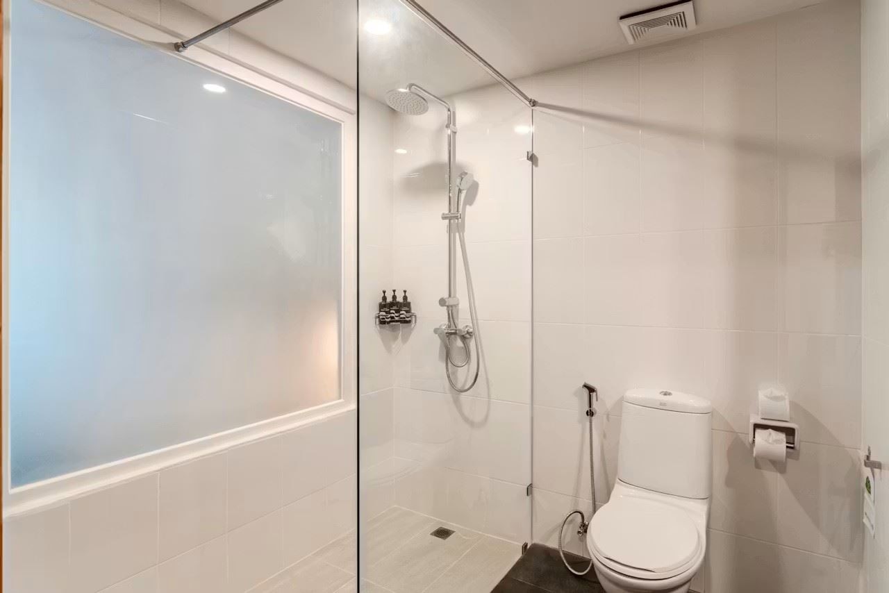 rooms-grand-deluxe-twobedroom-with-sofa-bed