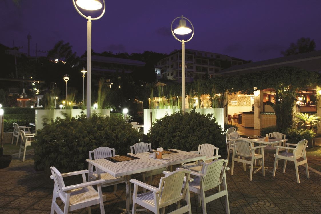 restaurants-laem-panwa