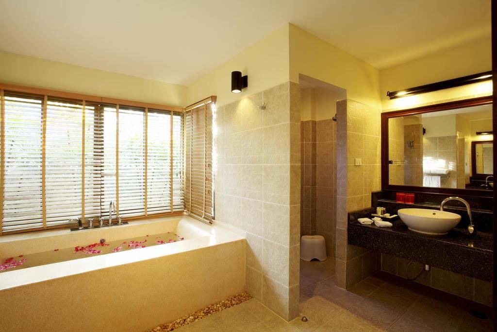 rooms-luxury-pool-villa