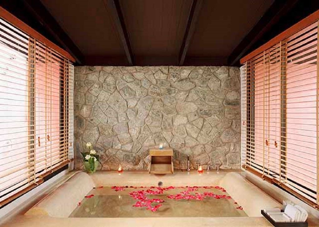 rooms-royal-pool-villa