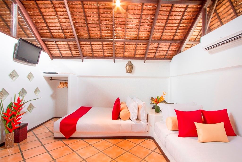 rooms-two-bedroom-tropical-pool-villa