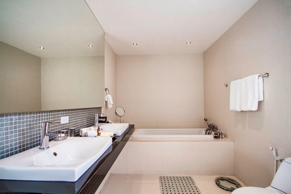 rooms-one-bedroom-modern-pool-villa