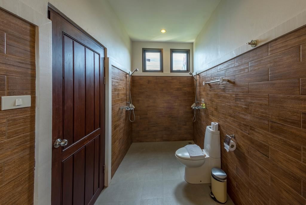 rooms-sunset-2br-penthouse