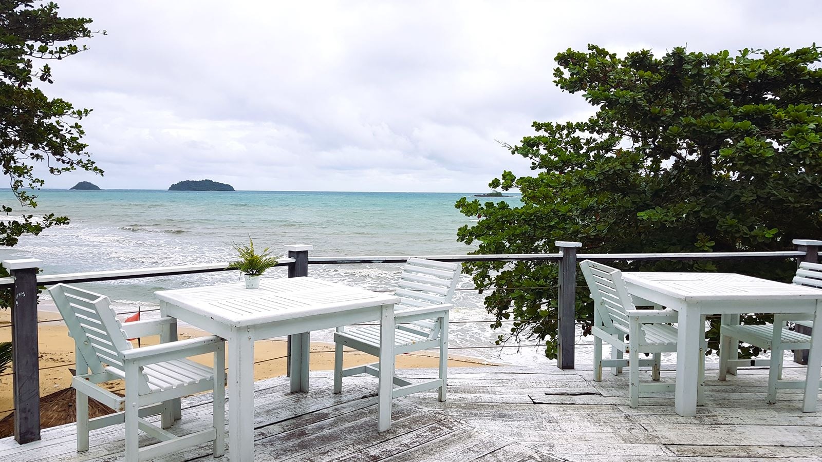 restaurants-coco-beach-restaurant