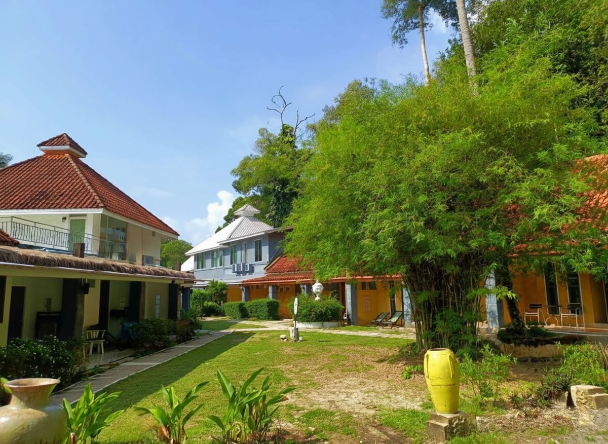 rooms-budget-garden-view