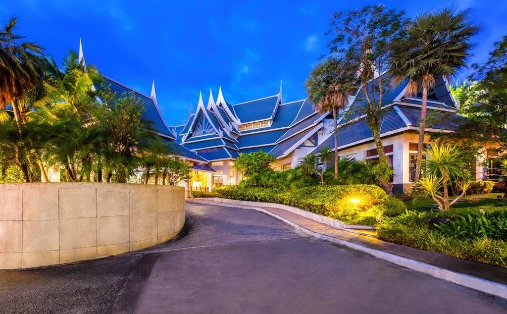 general-main-building