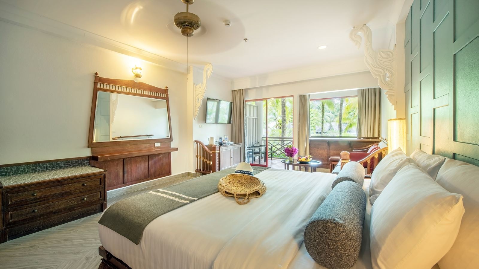 rooms-executive-room