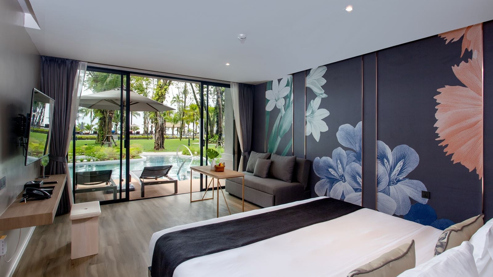 rooms-seaside-pool-access