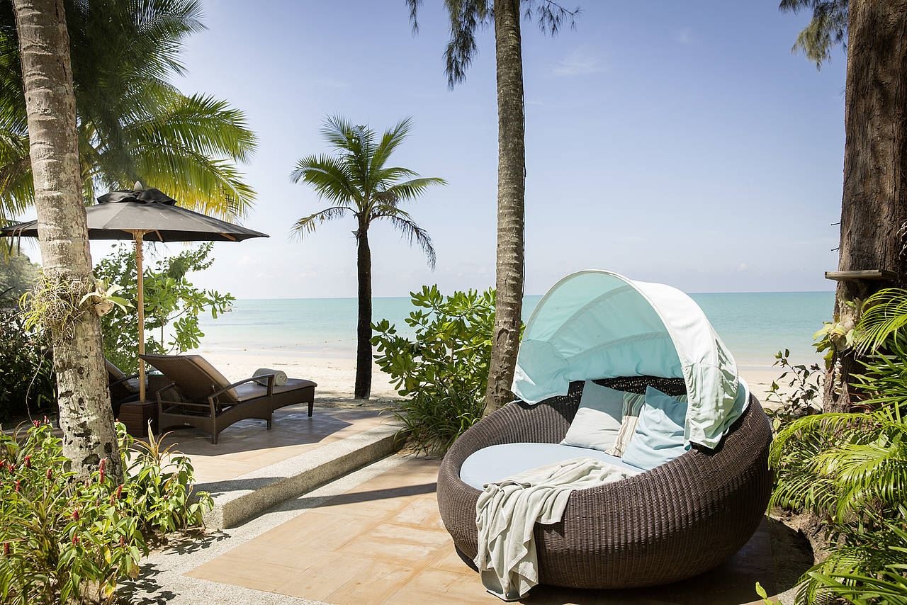 rooms-pool-villa-deluxe--ocean-front