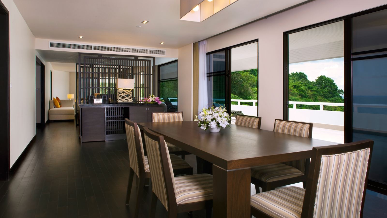 rooms-oceanfront-2bedroom-grande-suite