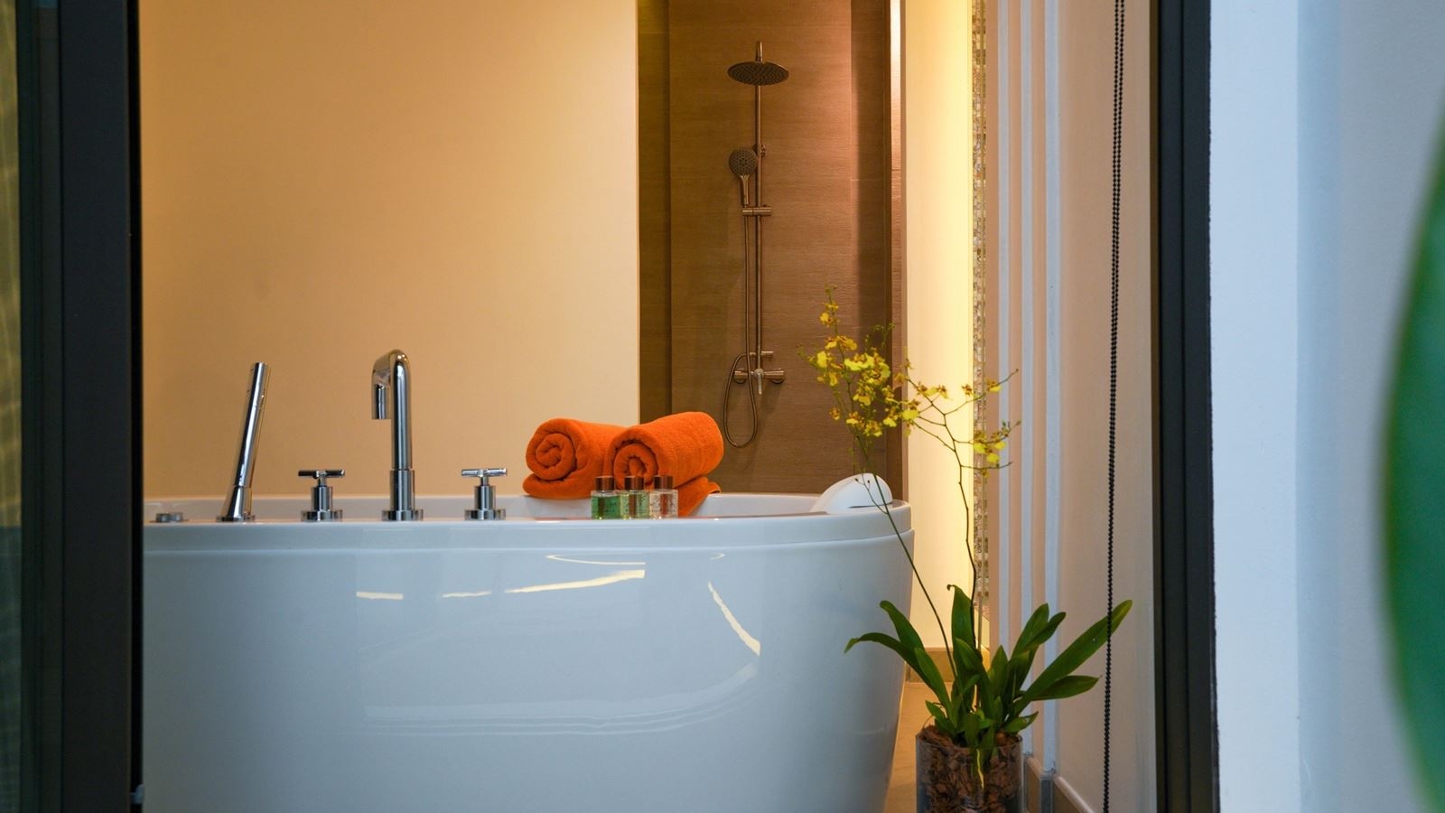 rooms-deluxe-suite-without-private-pool