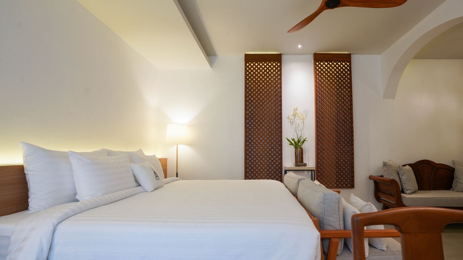 rooms-deluxe-suite-without-private-pool