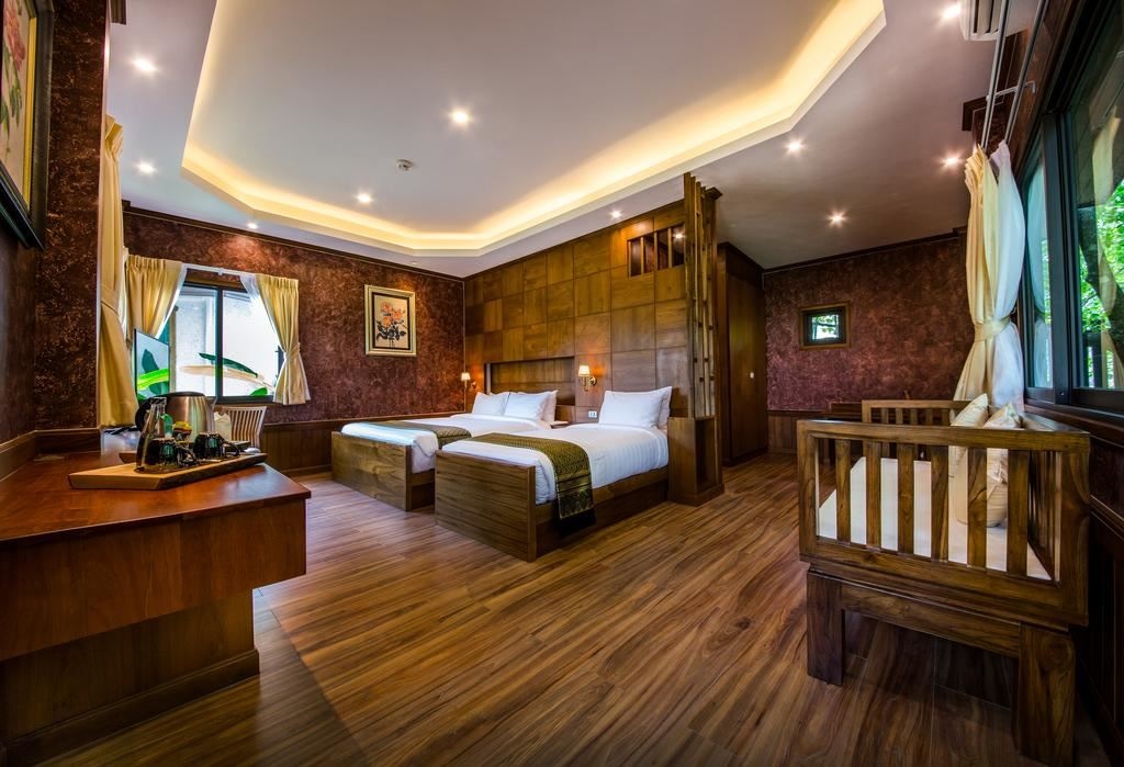 rooms-deluxe-family-room