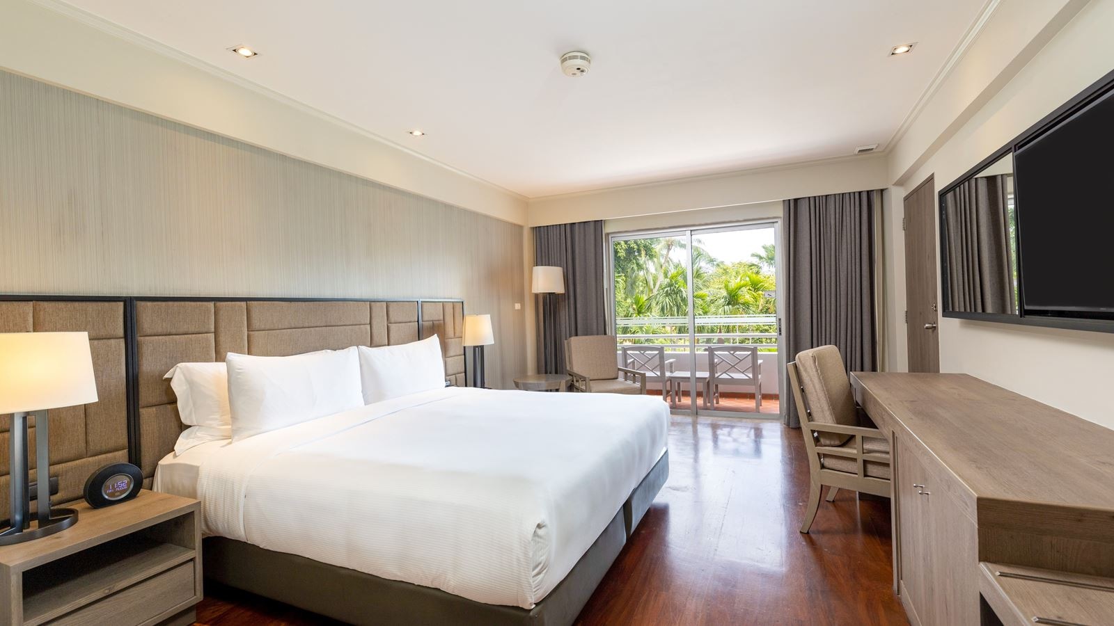 rooms-deluxe-garden-plus-room