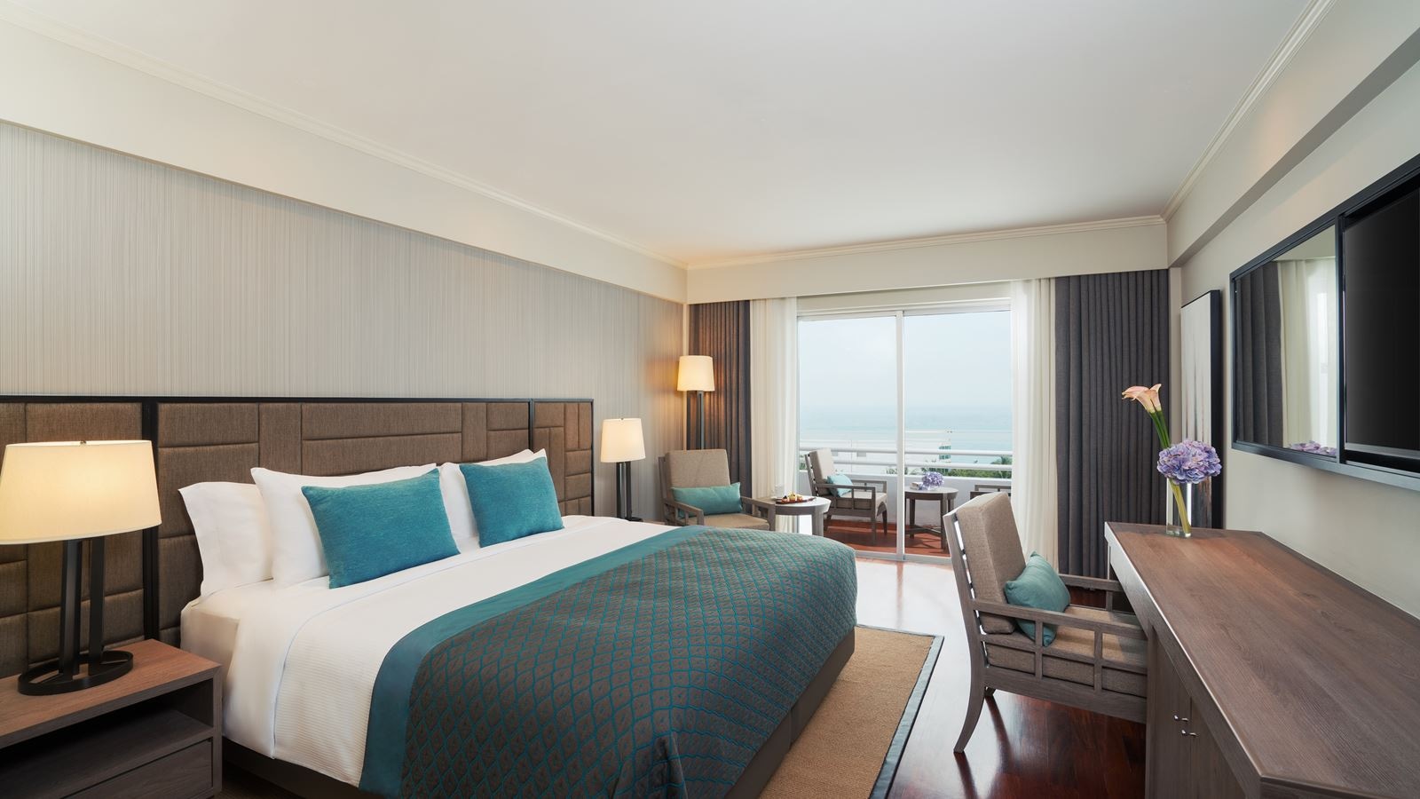 rooms-deluxe-sea-view-plus-room