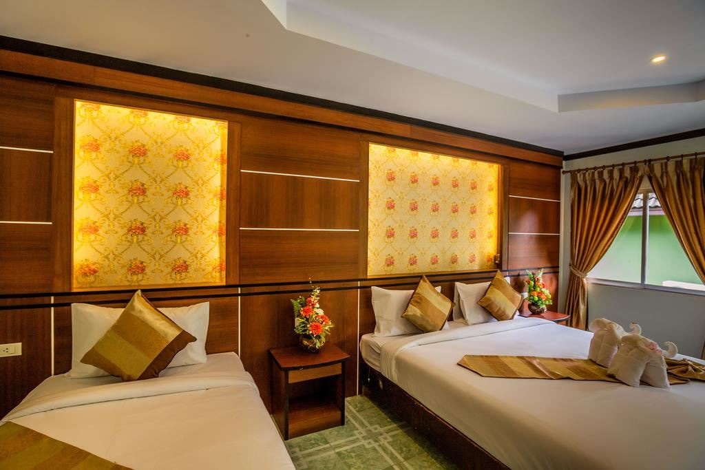 rooms-deluxe-triple-bungalow