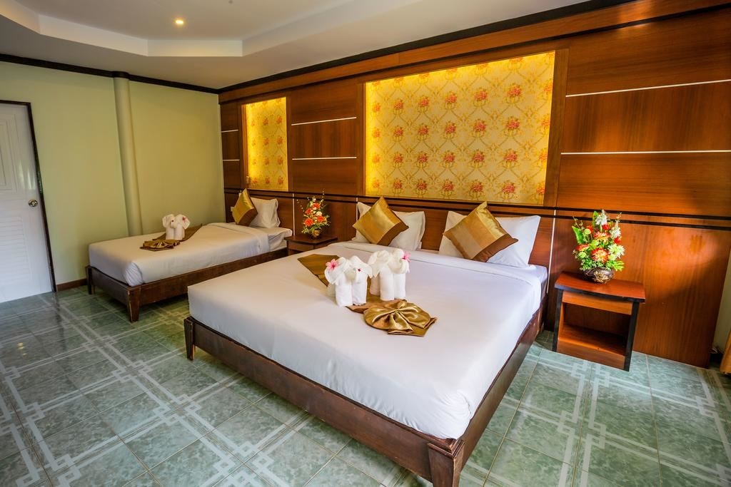 rooms-deluxe-triple-bungalow