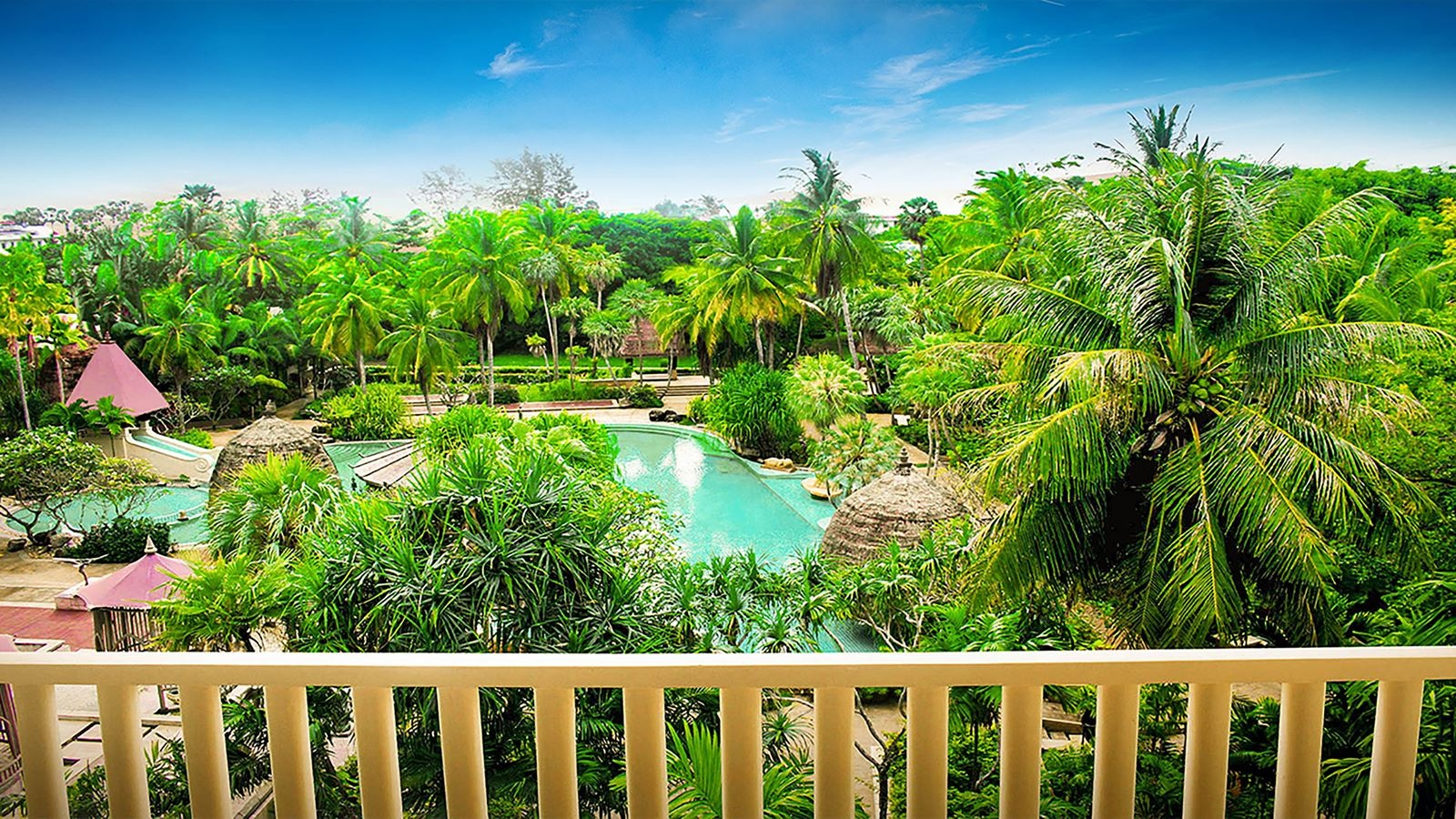 rooms-paradox-superior