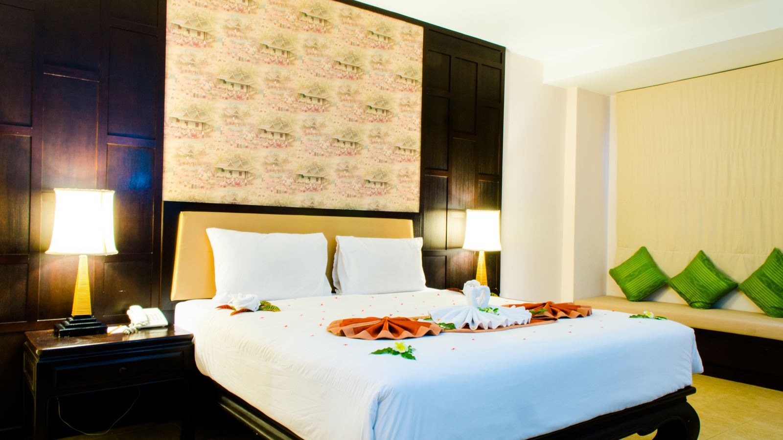 rooms-deluxe-out-door-jacuzzi