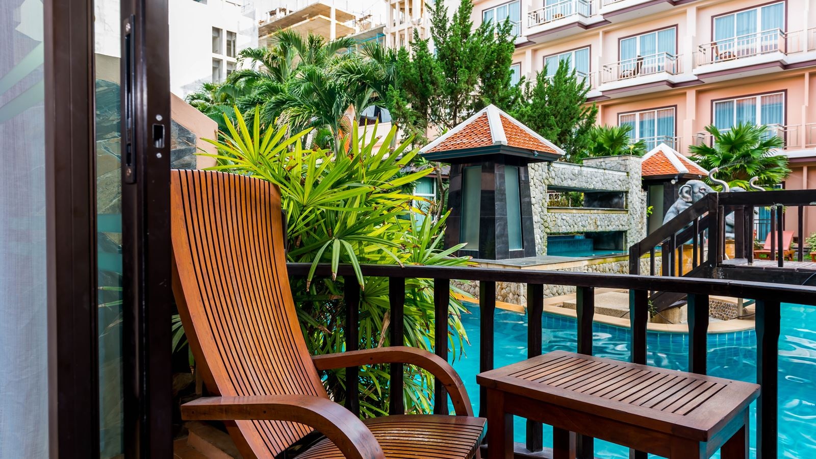 rooms-gran-deluxe-pool-access