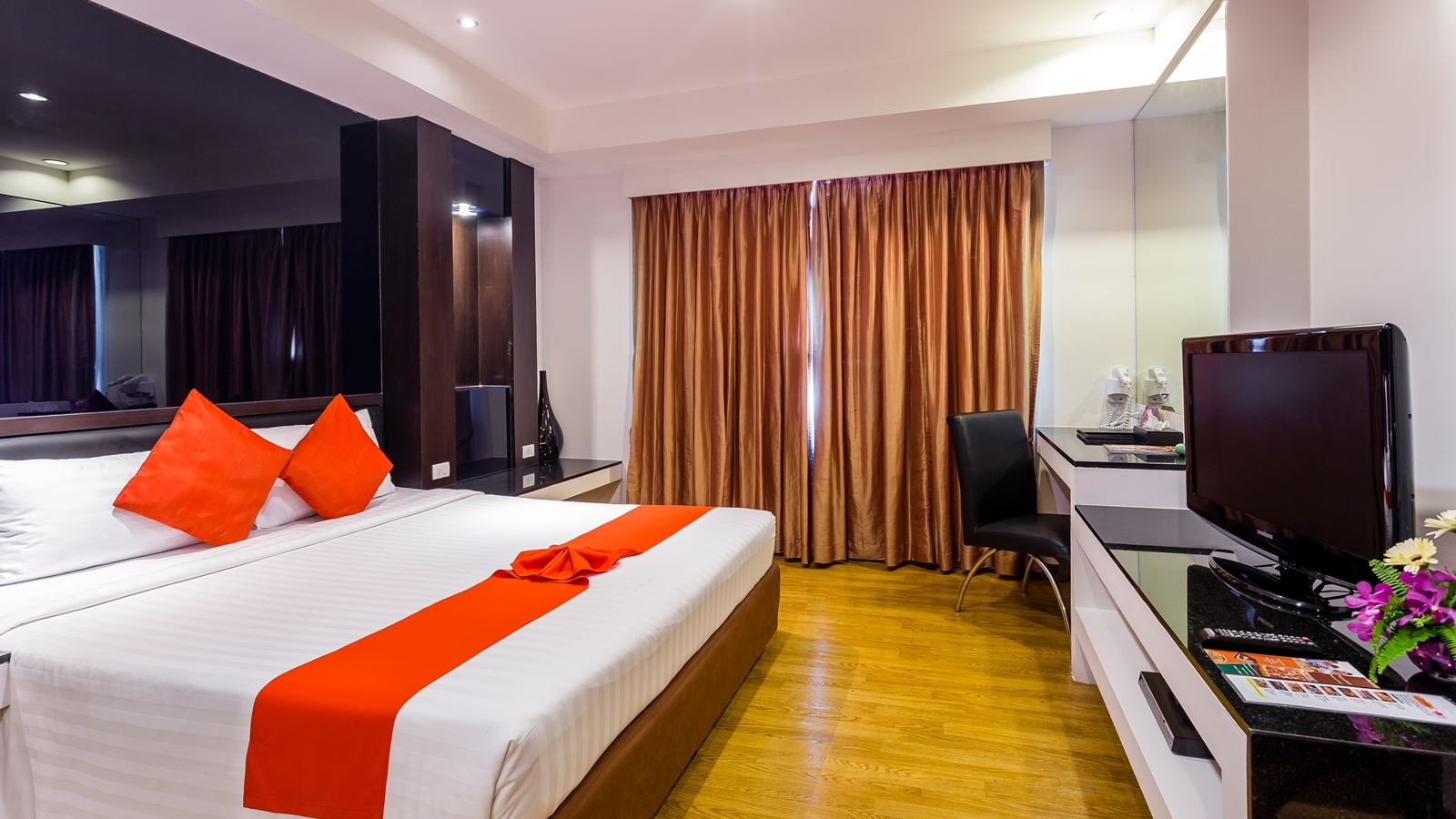 rooms-superior-double-or-twin