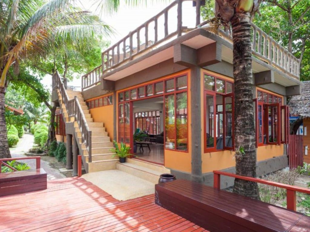 general-main-building