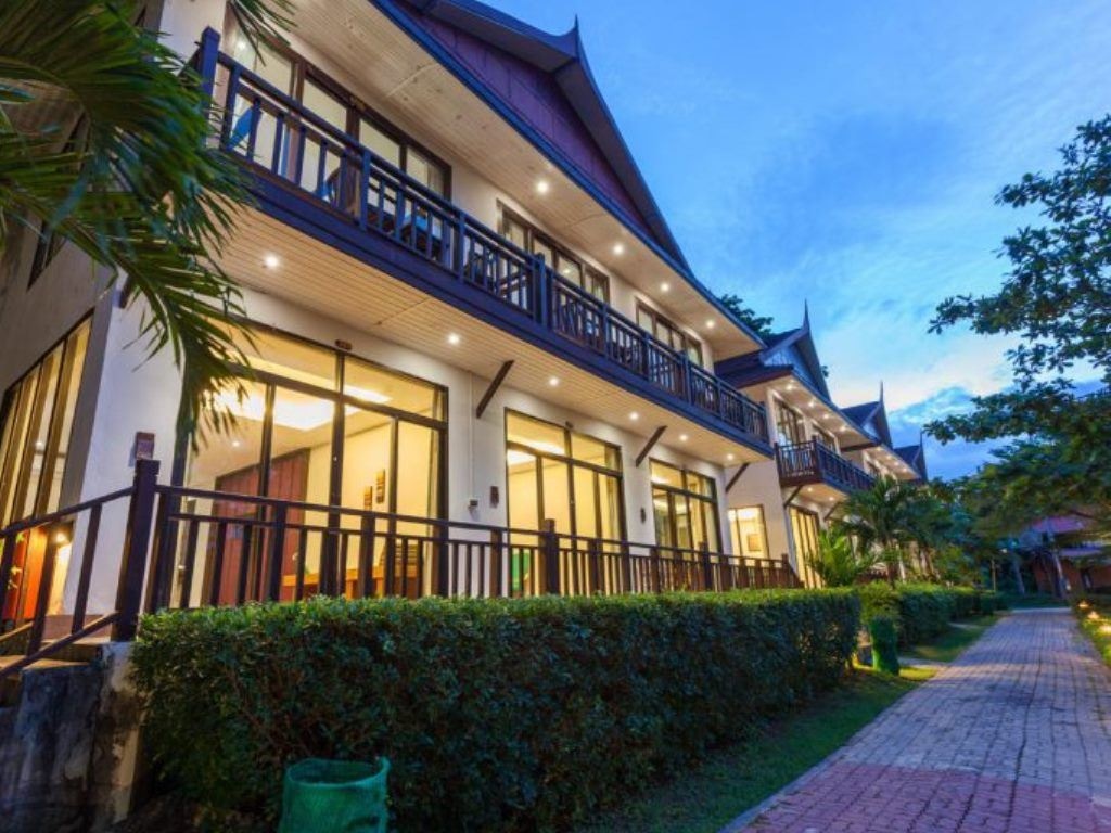 general-main-building