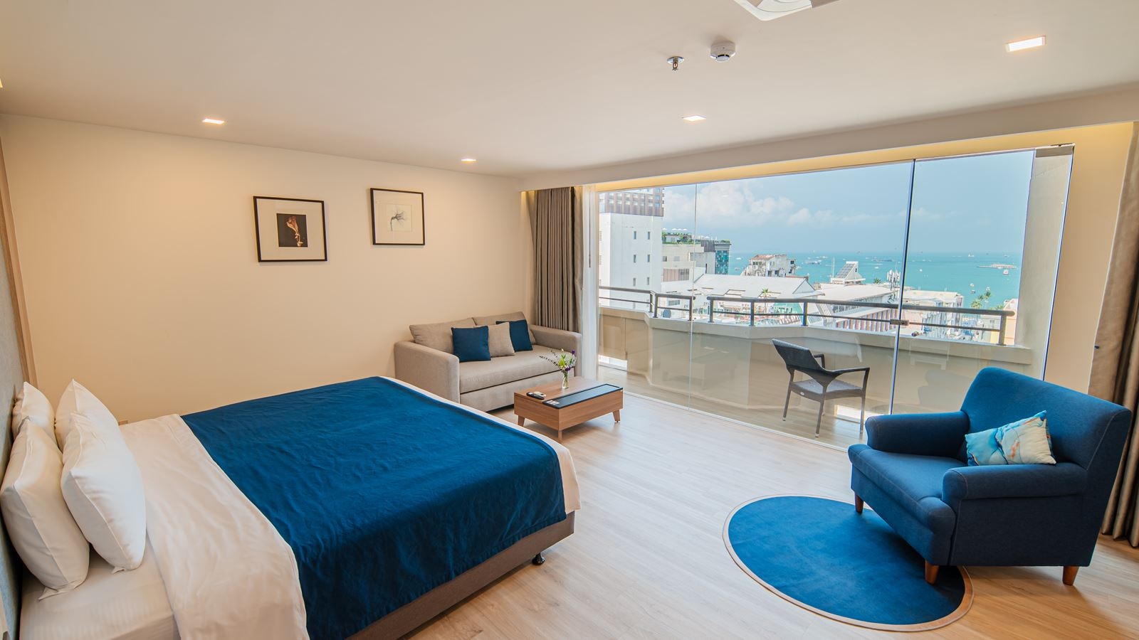 rooms-premier-sea-view