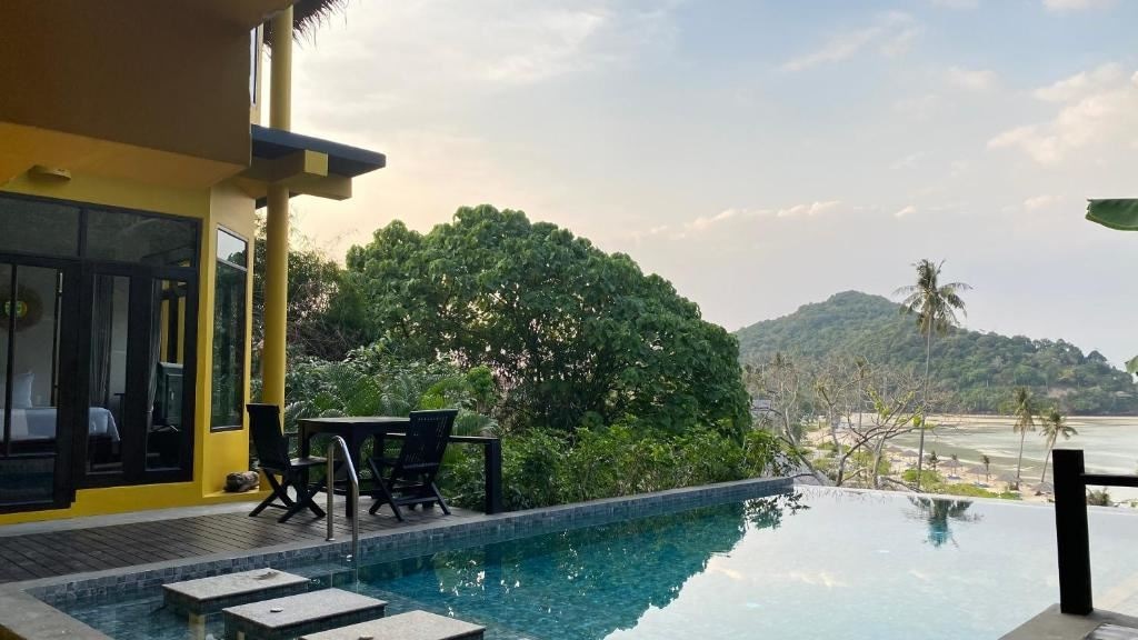 rooms-two-bedroom-hillside-pool-villa