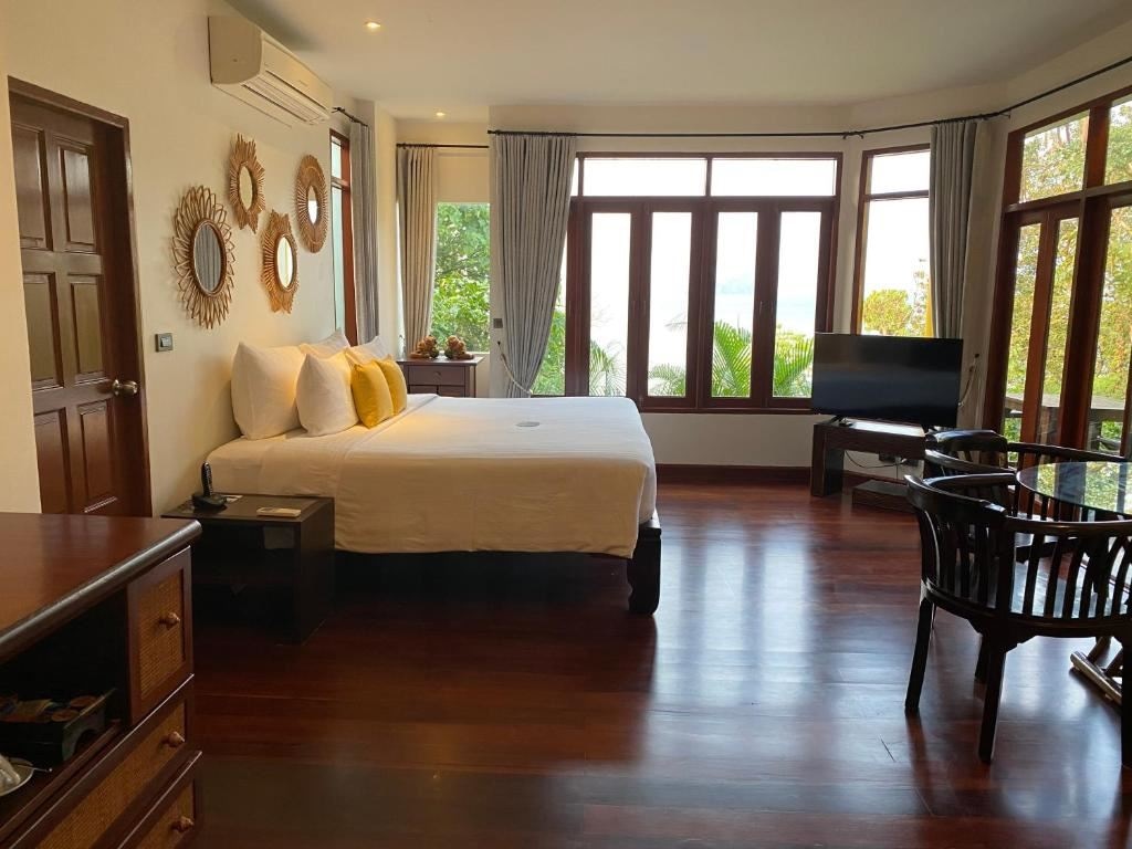 rooms-two-bedroom-hillside-pool-villa