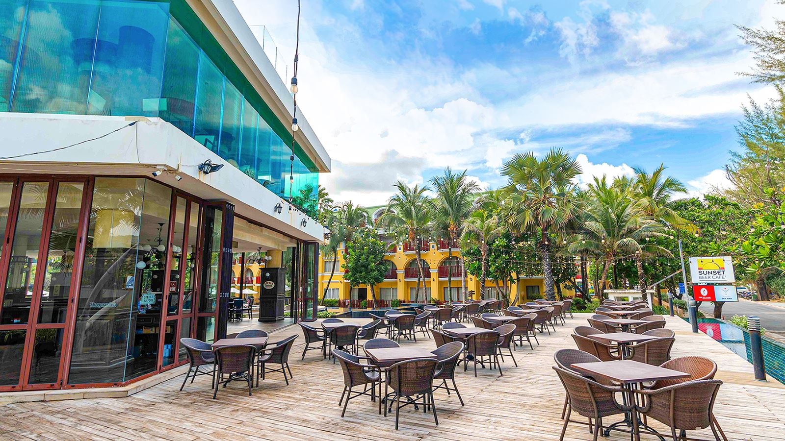 restaurants-sunset-beer-cafe