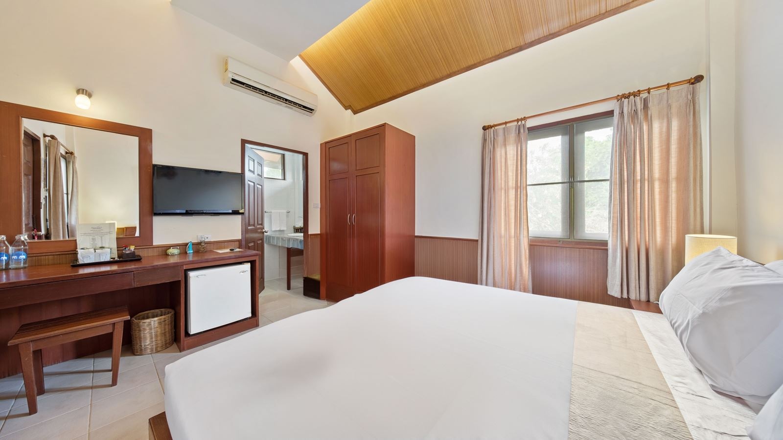 rooms-standard-bugalow