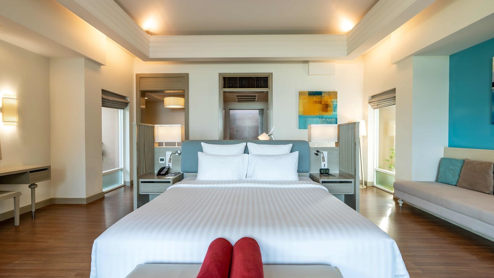 rooms-villa-with-pool-and-sea-view