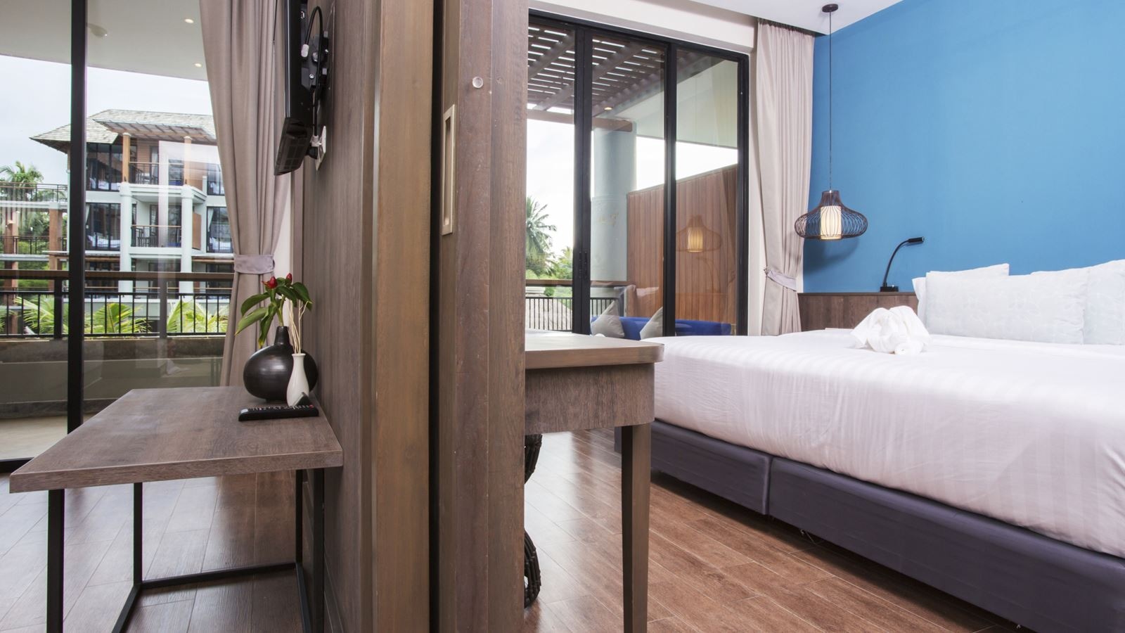 rooms-deluxe-suite-premium