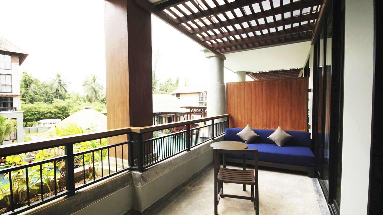 rooms-deluxe-suite-premium