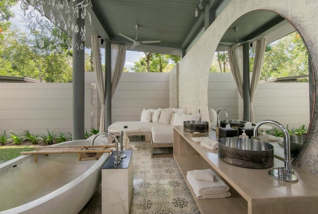 rooms-sala-pool-villa