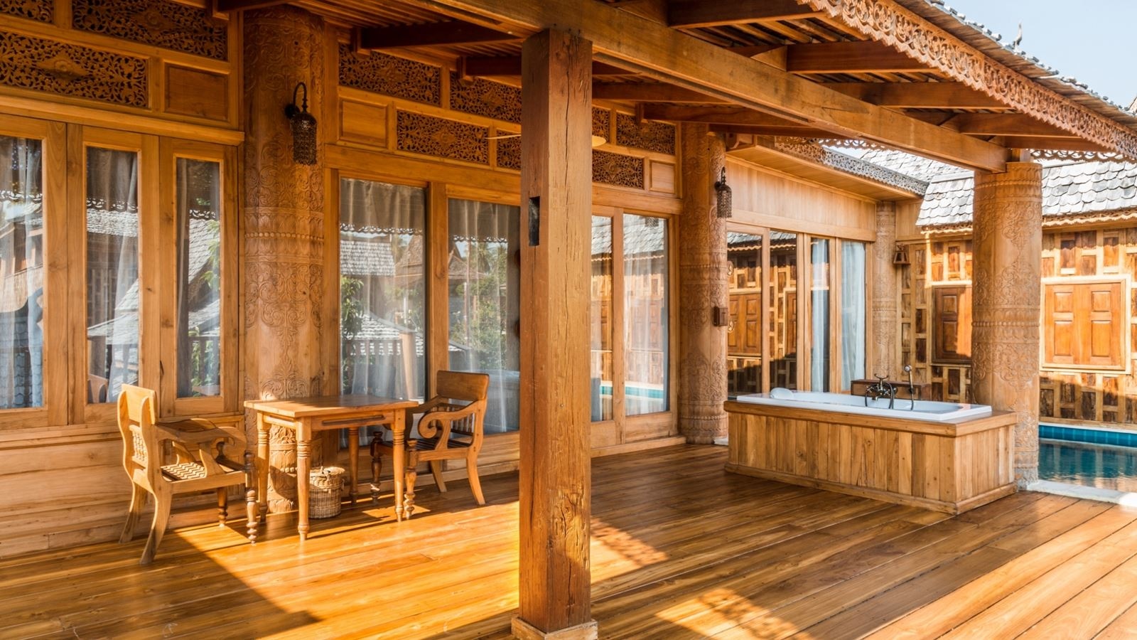 rooms-deluxe-pool-villa-child-sharing-bed