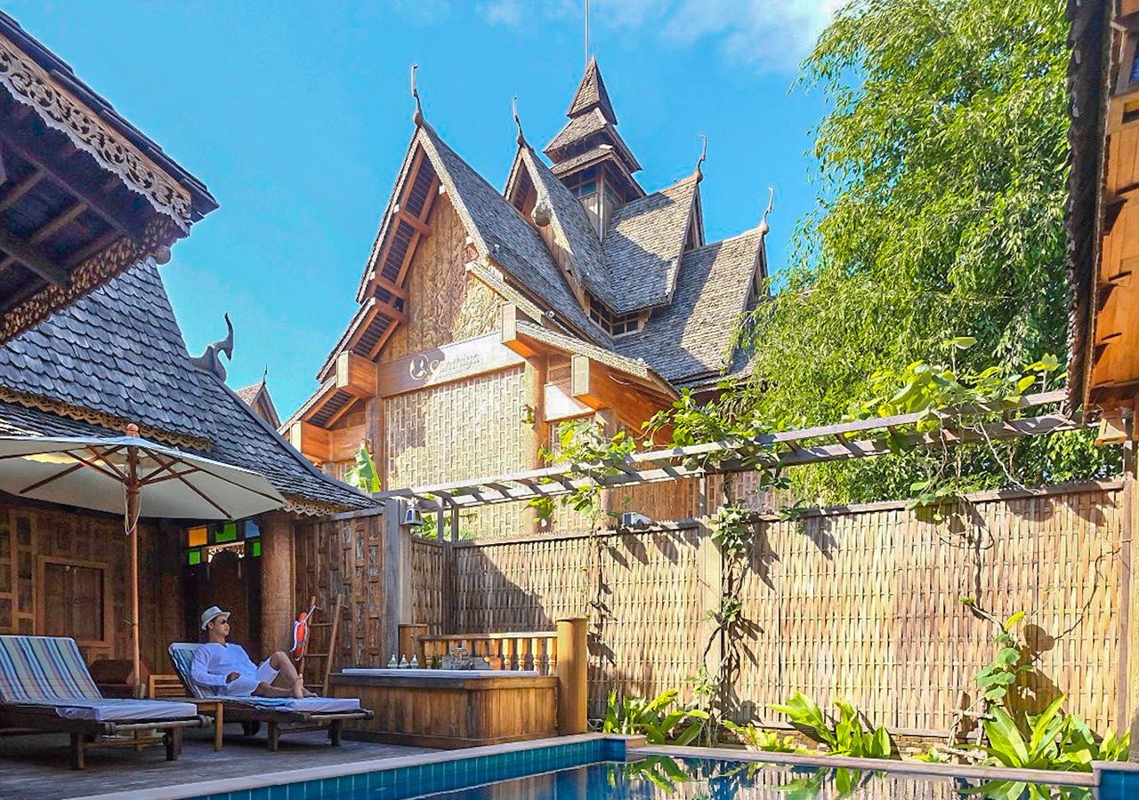 rooms-two-bedroom-pool-villa-child-sharing-bed