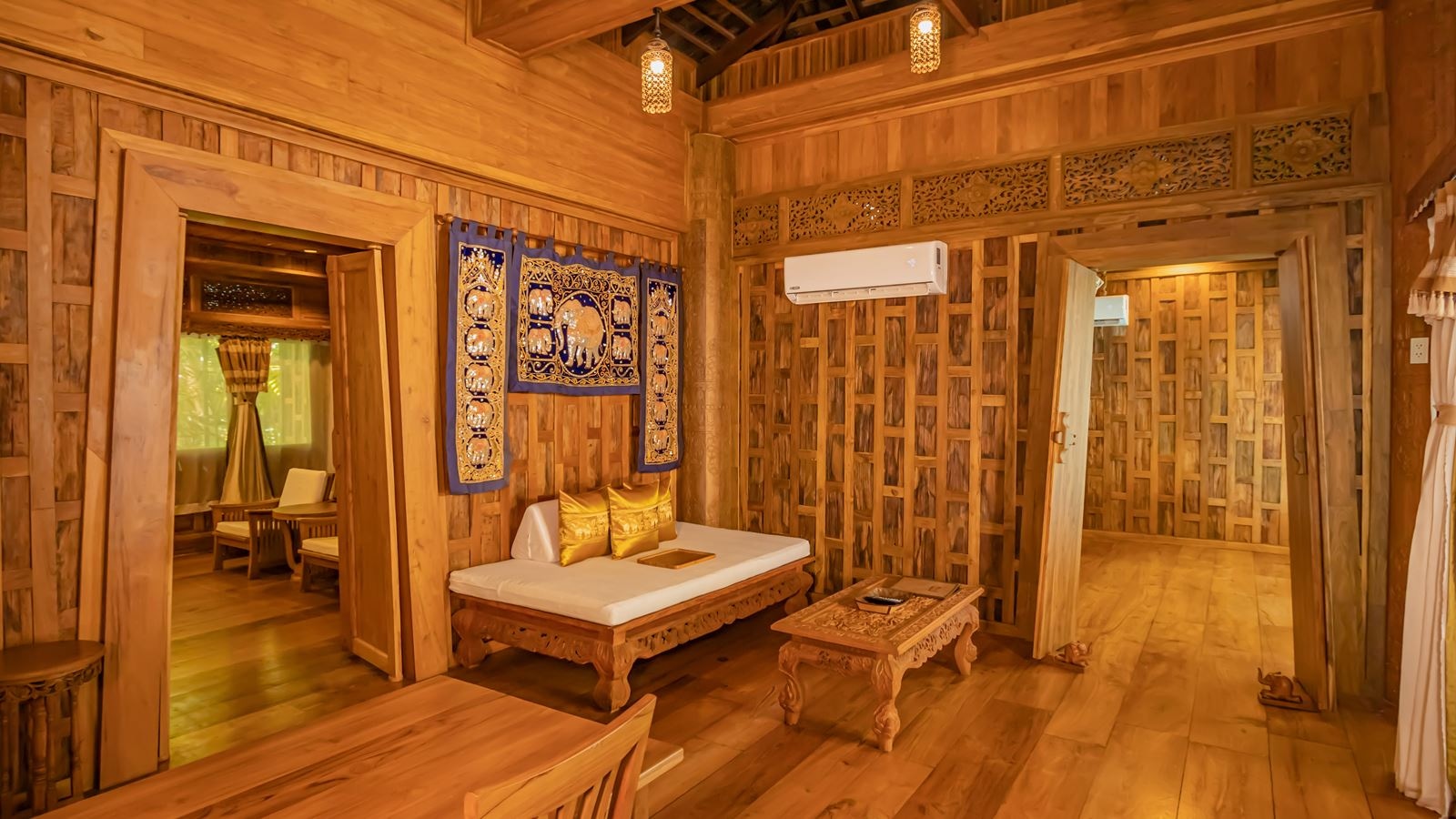 rooms-two-bedroom-pool-villa-child-sharing-bed