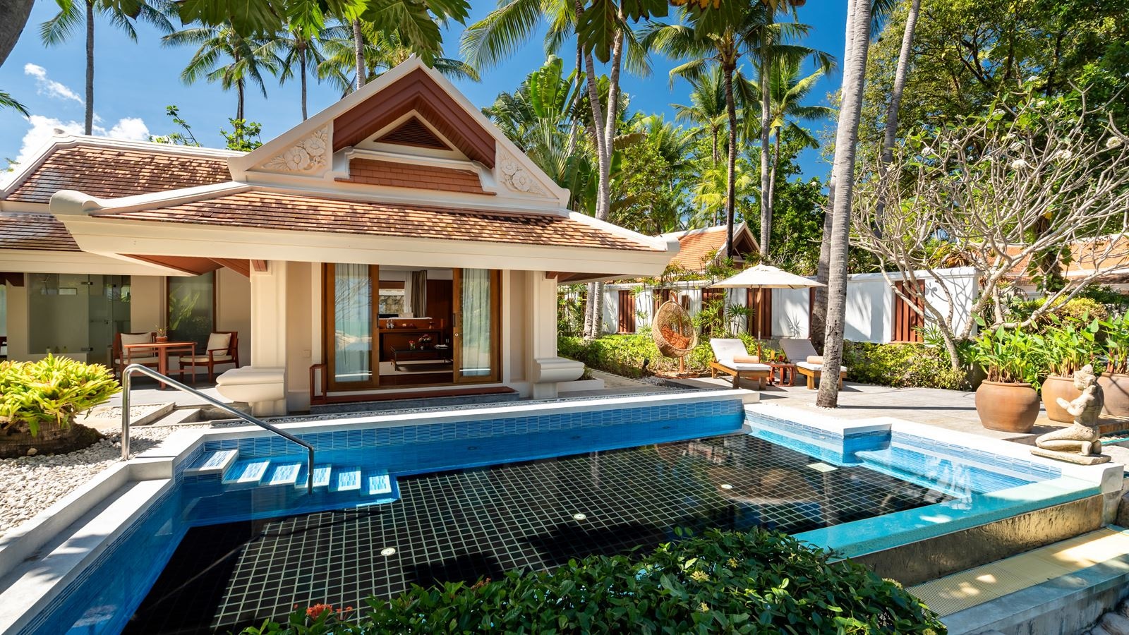 rooms-deluxe-pool-villa