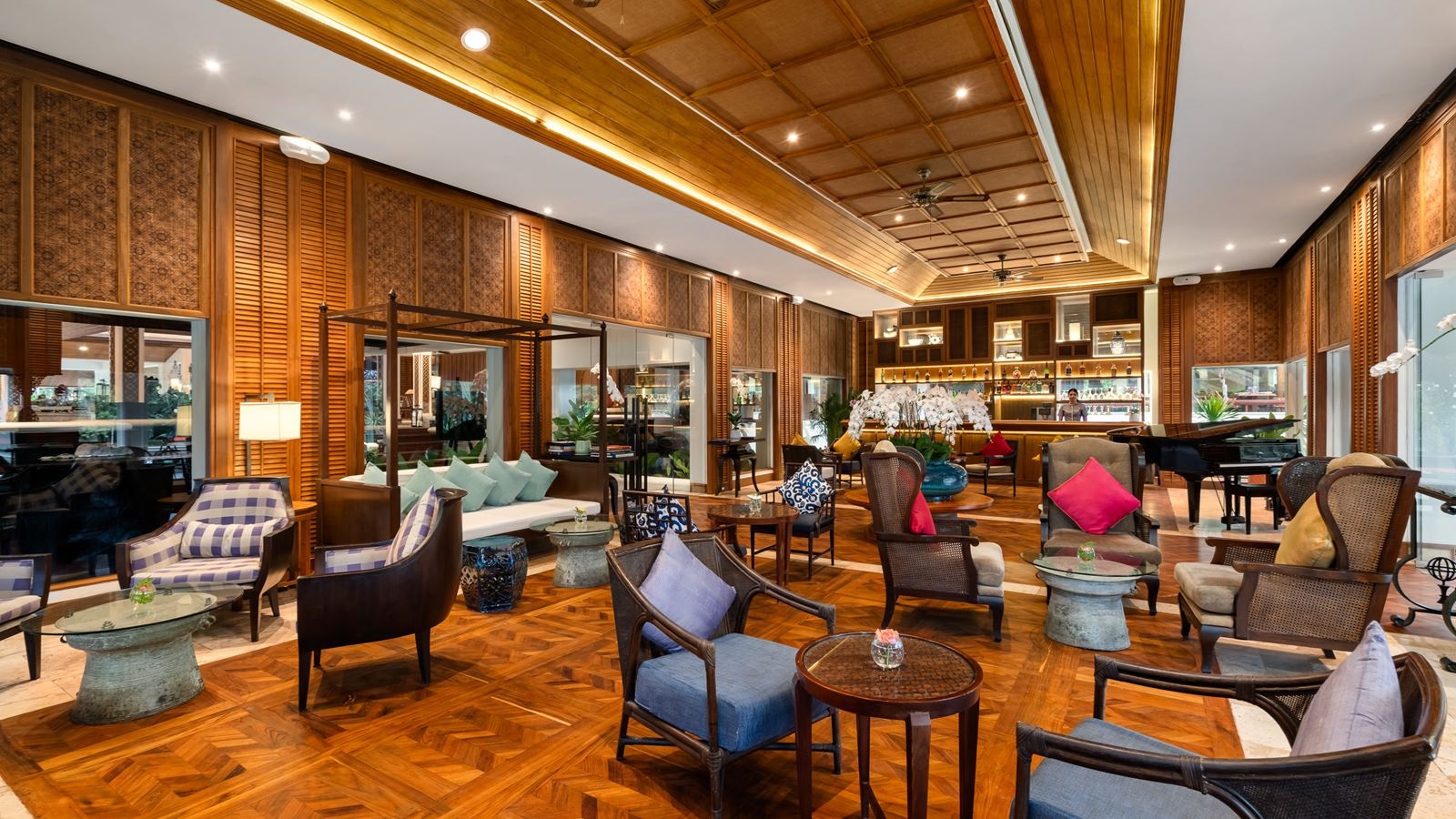 restaurants-lobby-lounge
