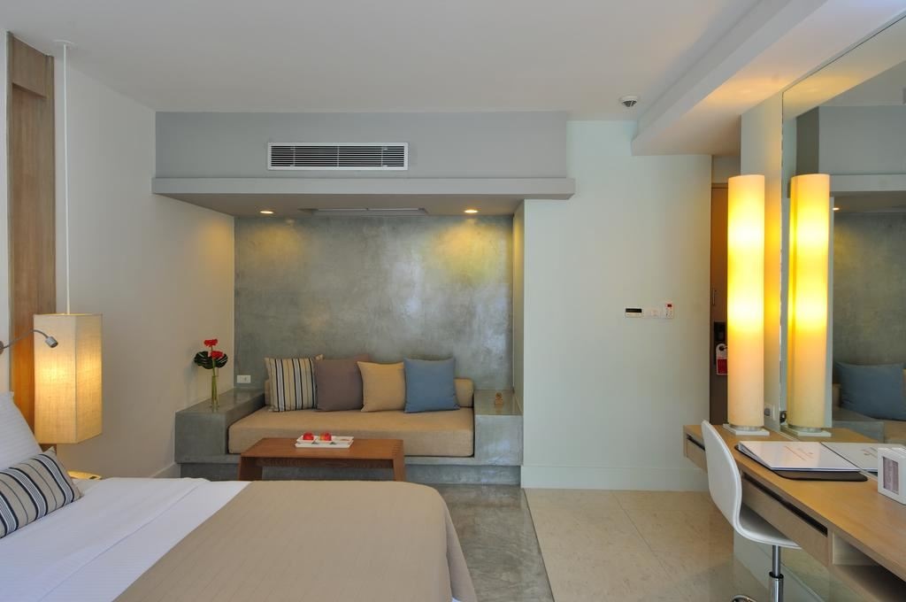 rooms-deluxe-club-pool-access