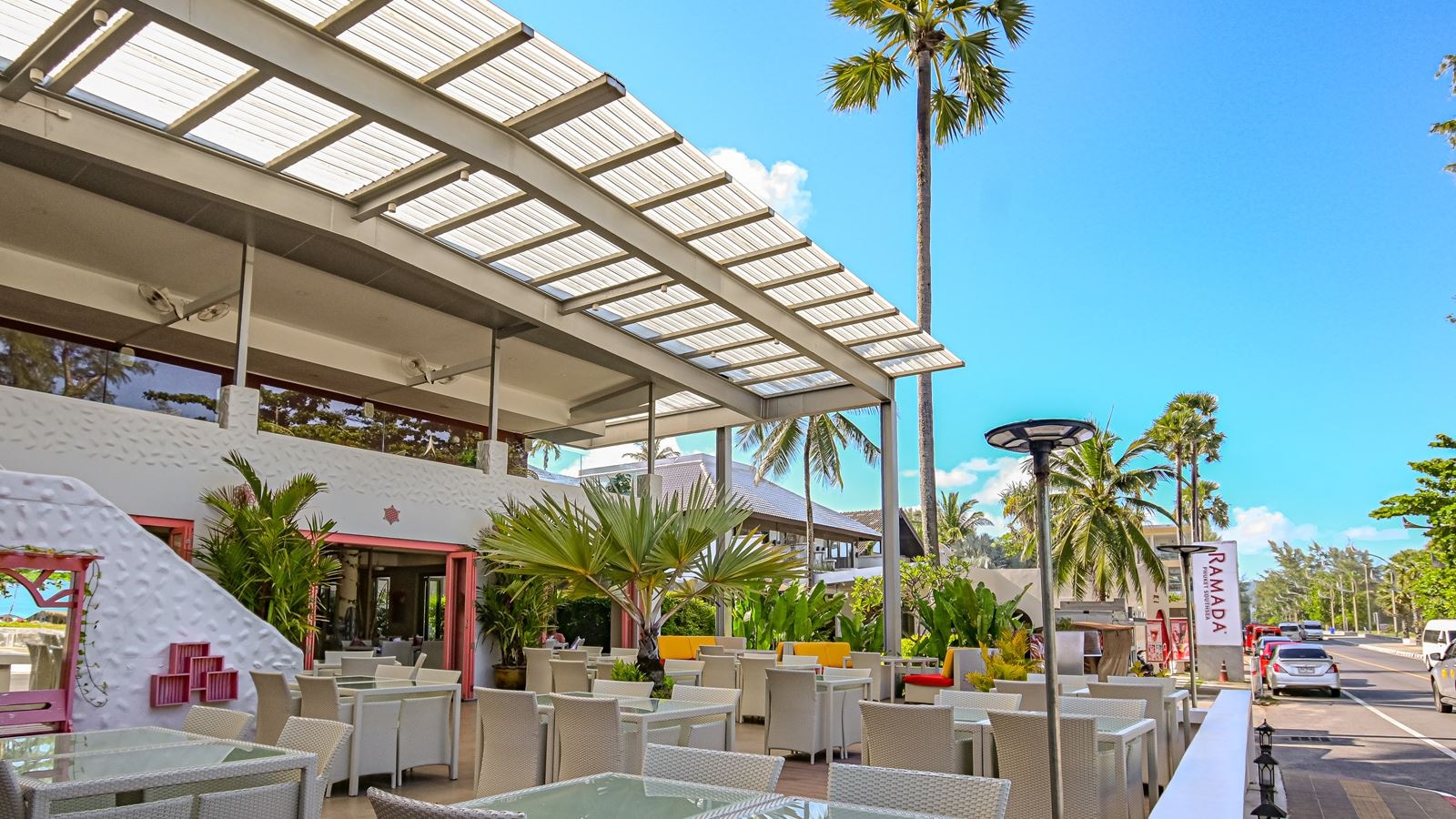 restaurants-morngtalay-restaurant-and-terrace-bar